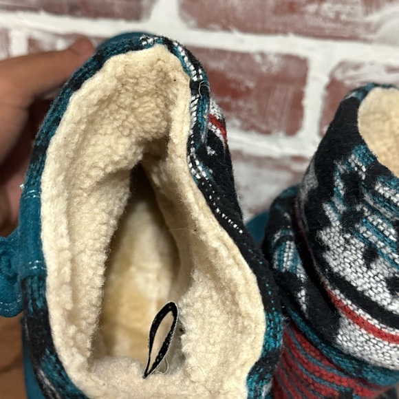 Bearpaw Amber Nova Suede Ankle Boots Wms Sz 8 Blue Aztec Pull On Sheepskin Lined - Picture 8 of 10